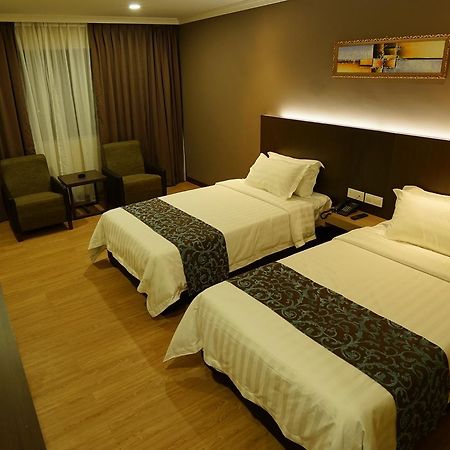 Hotel Anika Kluang Dış mekan fotoğraf