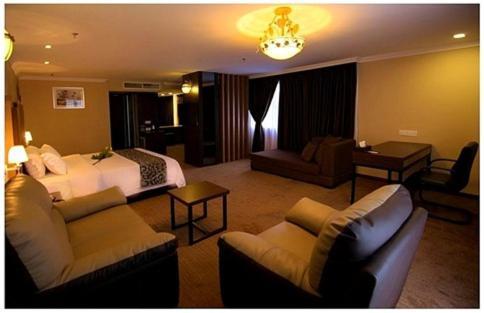 Hotel Anika Kluang Dış mekan fotoğraf