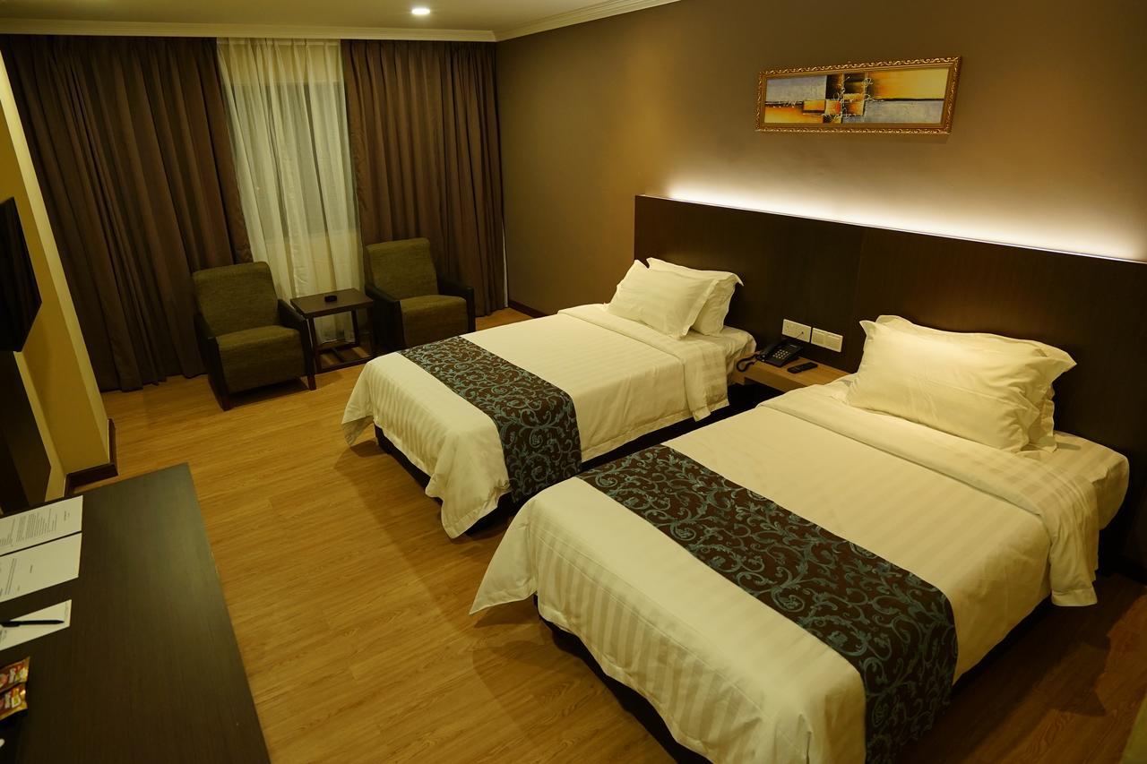 Hotel Anika Kluang Dış mekan fotoğraf