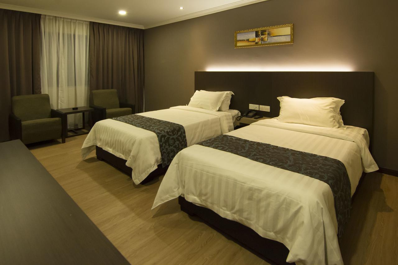 Hotel Anika Kluang Dış mekan fotoğraf